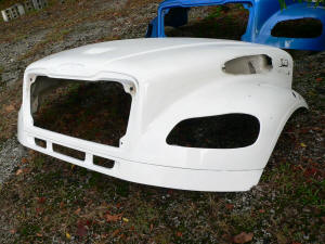 H241, Freightliner M2 used hood with lower extension panel